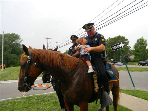 Detroit mounted police, an equestrian police unit