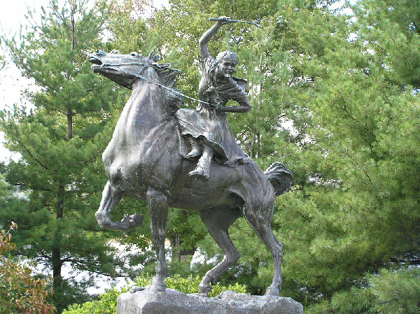 Ludington statue Paul Revere