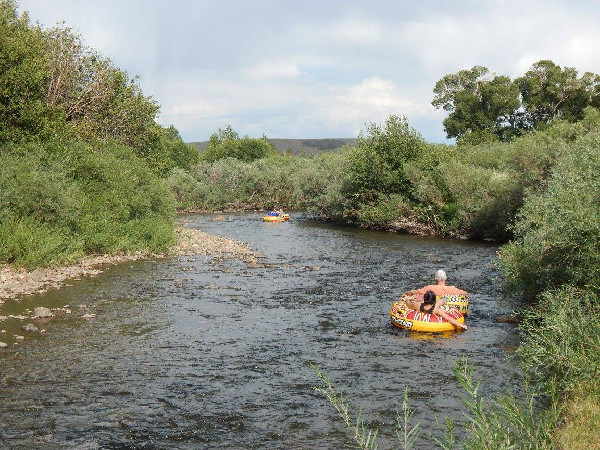 Vee Bar Ranch tubing Wyoming