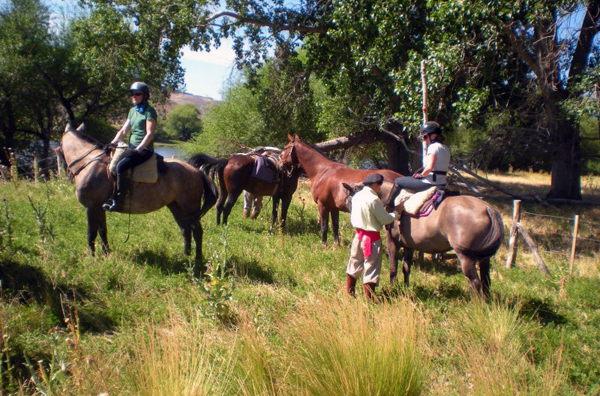 Argentina horseback riding Estancia Huechahue