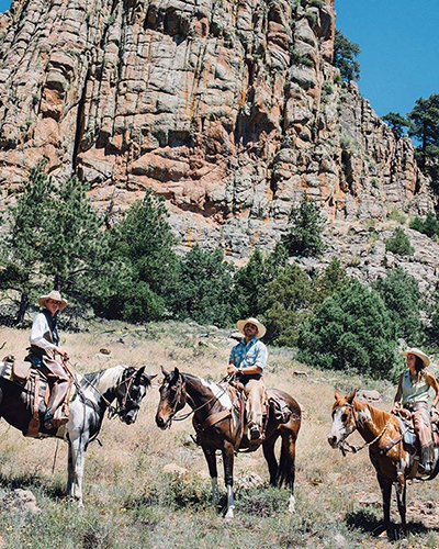 Cherokee Park Ranch horseback riding