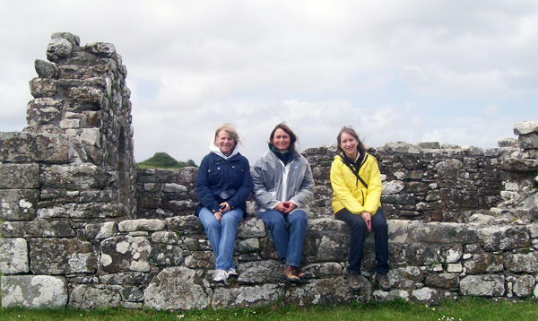 women on riding vacation in Ireland