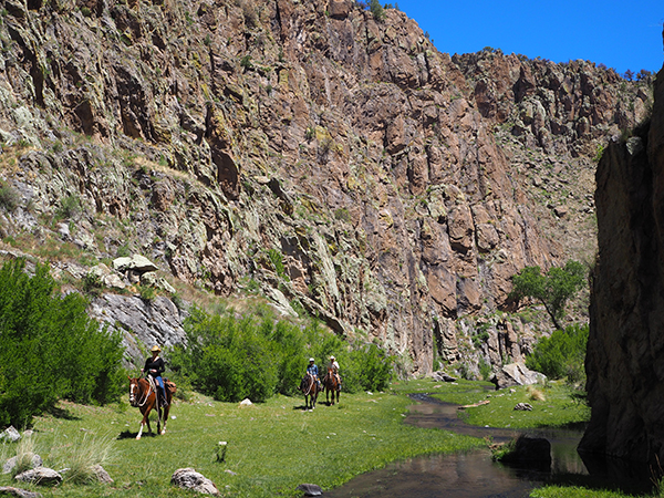 Geronimo Trail Guest Ranch canyon rides