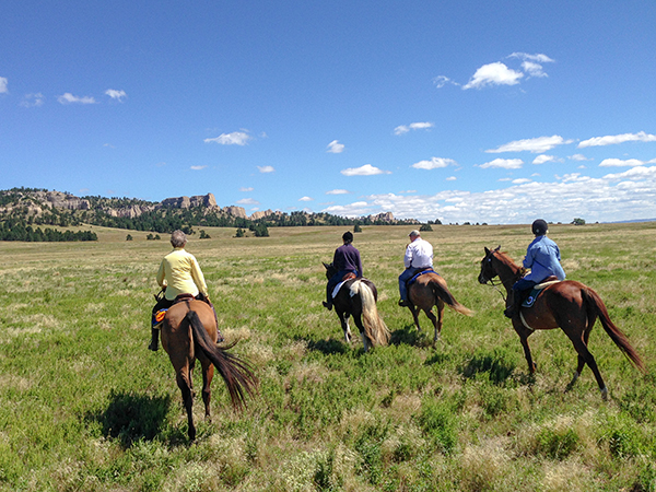 horseback riding fort robinson state park 