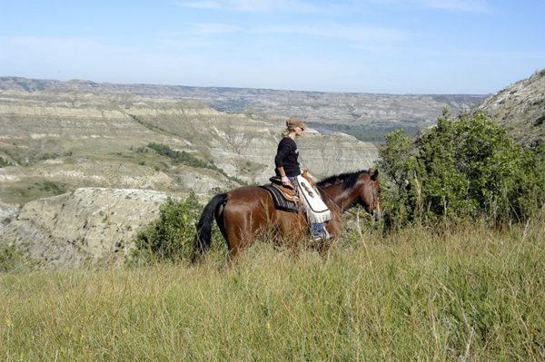 horseback riding in little missouri state park north dakota