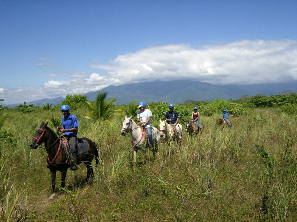 horseback costa rica mountains