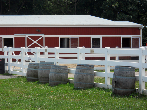 baiting hollow farm vineyard long island