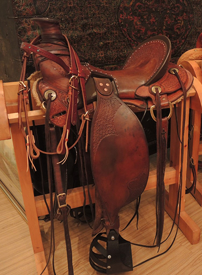 Mongolia saddle art