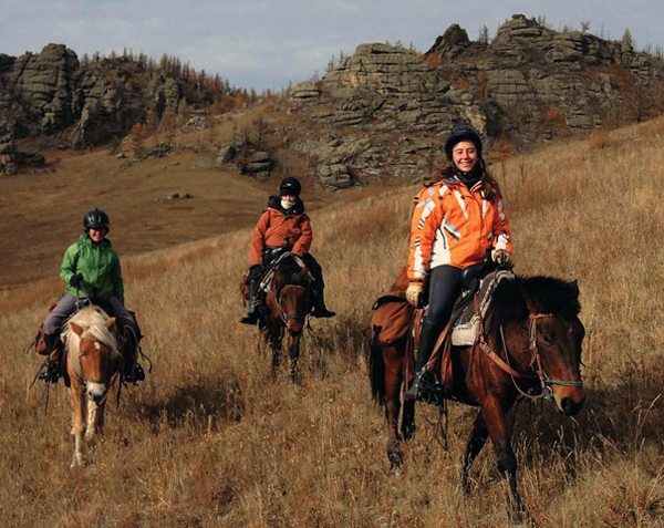 mother daughter mongolia horseback riding vacation