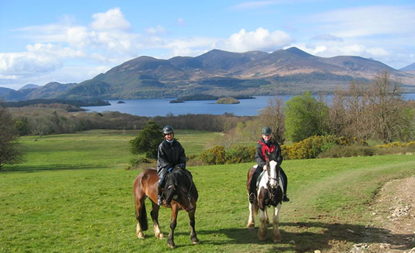 horseback riding ring of kerry ireland