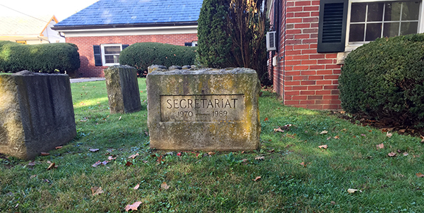 Secretariat grave Claiborne Farm