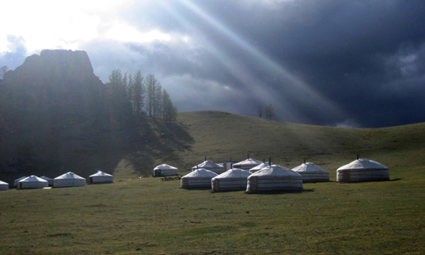 stone horse expeditions ger camp