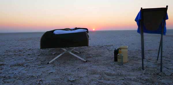 sunrise on the makgadikgadi pans botswana