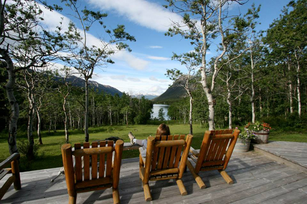 tsylos park lodge porch